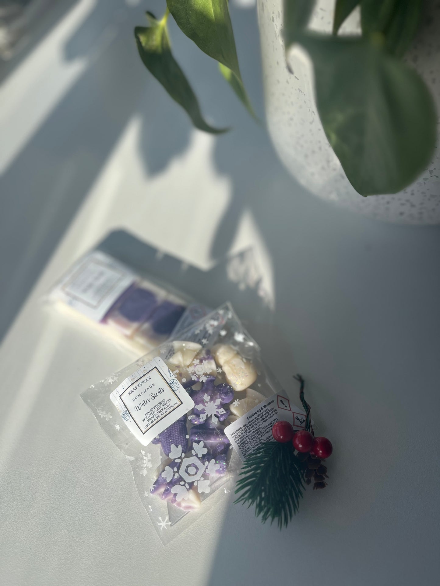 Kraftywax Festive Fig & Snowberry Scented Products