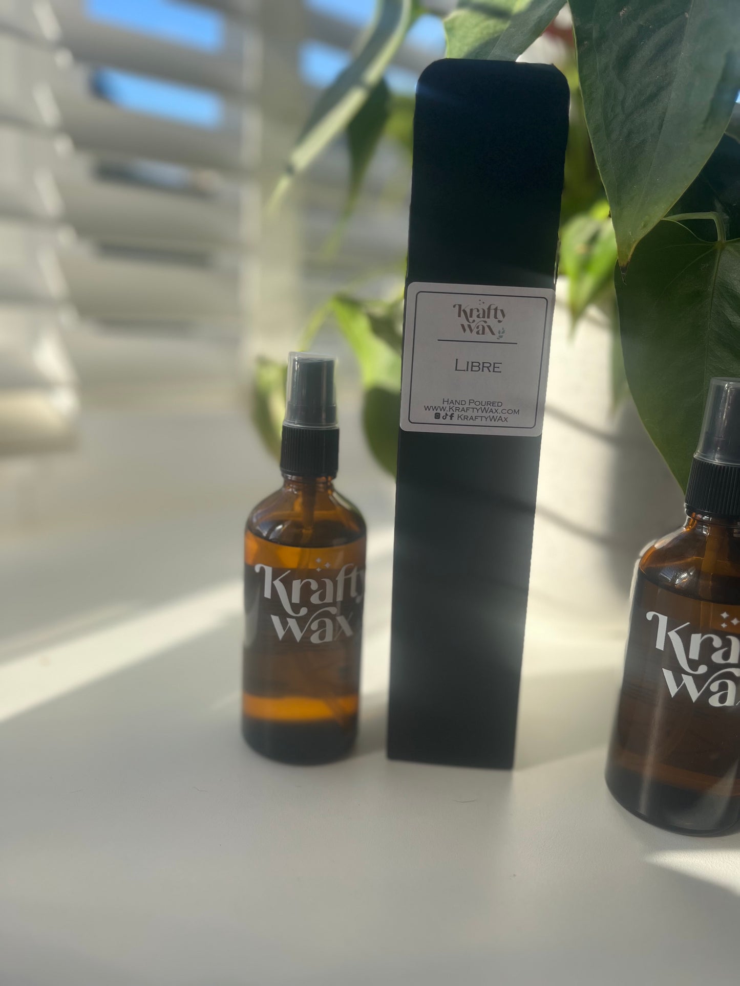 Kraftywax Rhubarb & Rose Scented Products
