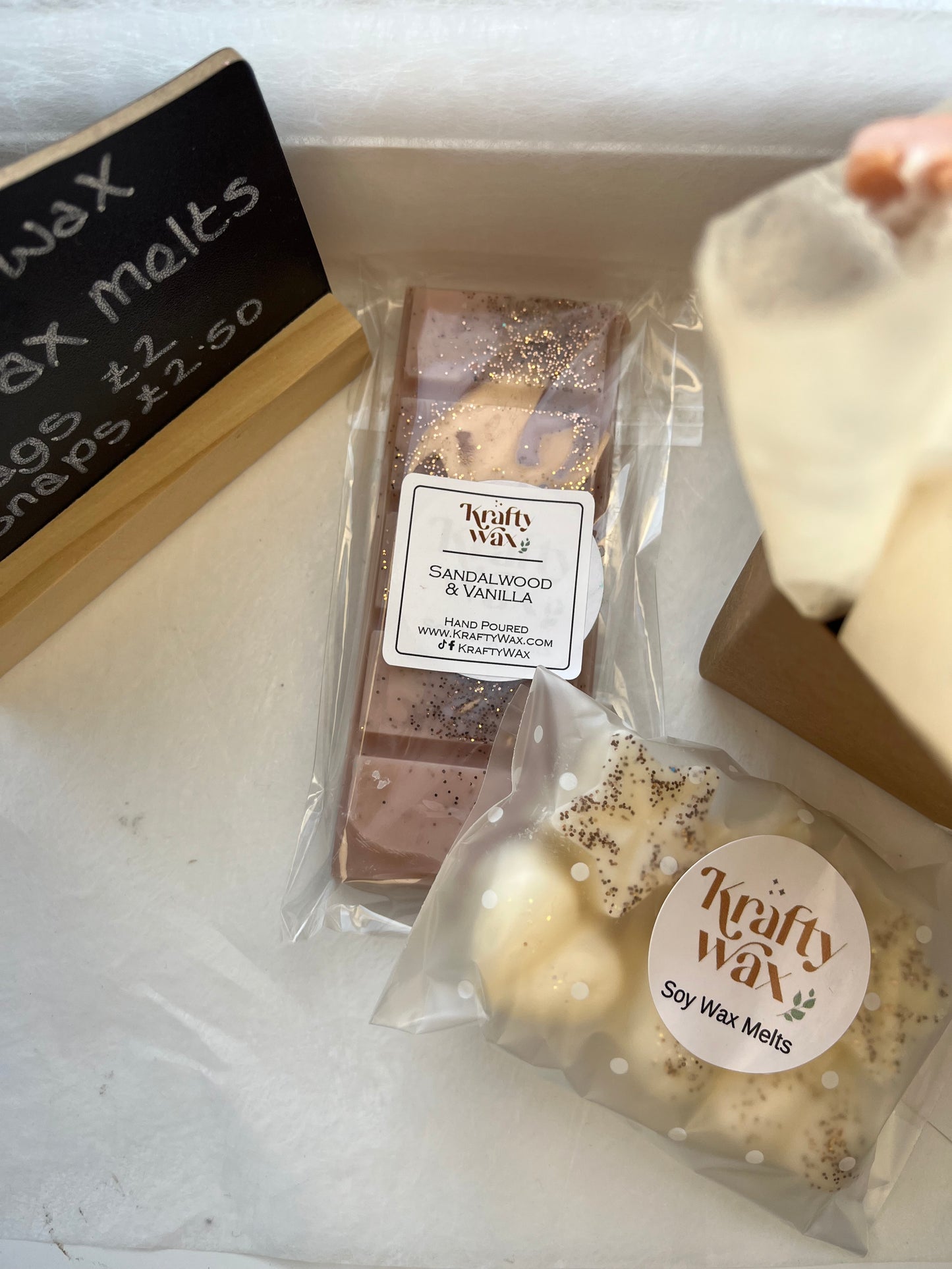Kraftywax Sandalwood & Vanilla Scented products